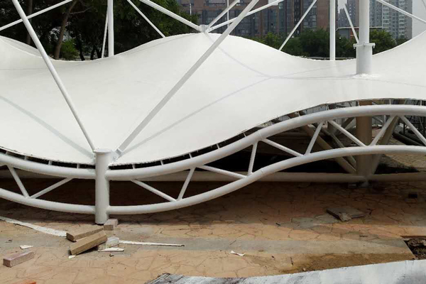 哈尔滨膜结构钢架使用焊接连接方式的优势